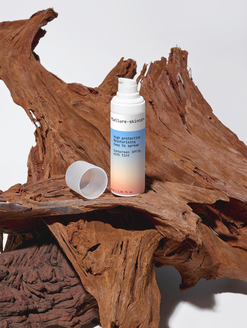 Sunscreen SPF30, with tint